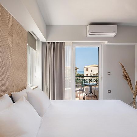 Alexia Beach Hotel Agia Marina Exterior foto