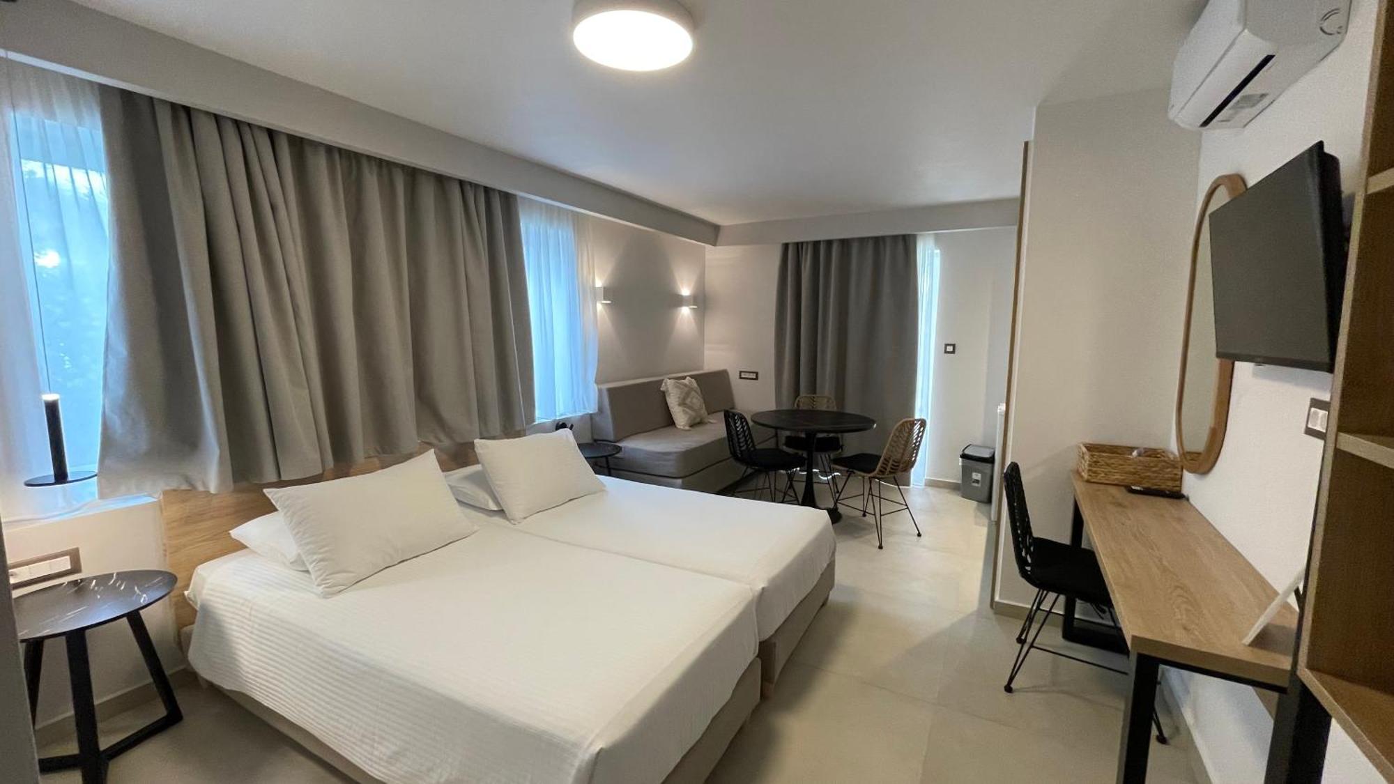 Alexia Beach Hotel Agia Marina Exterior foto