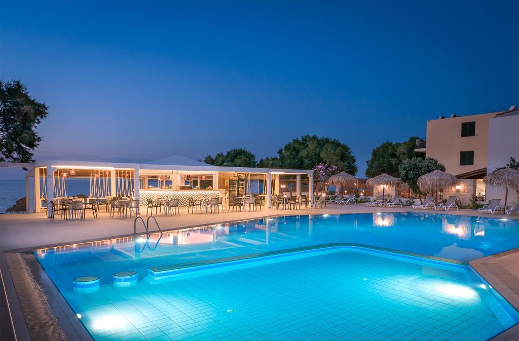 Alexia Beach Hotel Agia Marina Exterior foto
